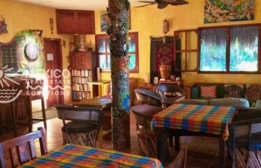 5 Camino Costera Dickinson, undefined 77539 - Photo 4 of 9 a dining room with furniture and a window