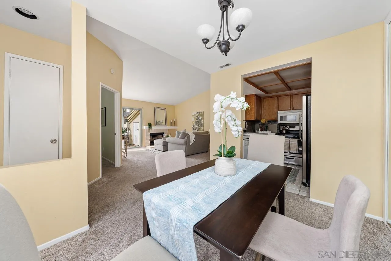 725 Brookstone Road, Unit 203 Chula Vista, CA 91913 - Photo 5 of 27 Gallery Image 5