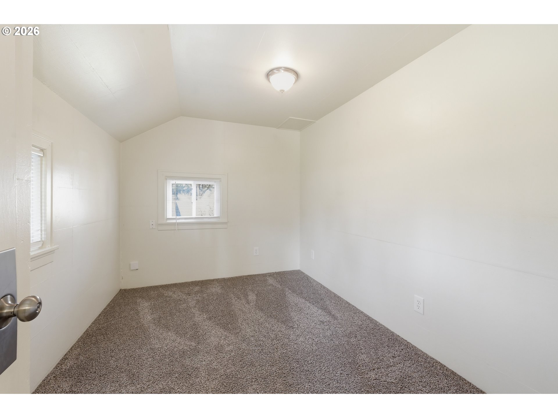 2291 Norkenzie Road Eugene, OR 97401 - Photo 14 of 41