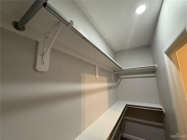 $1,150 | 812 Dove Avenue, Unit 2, Edinburg, TX 78542