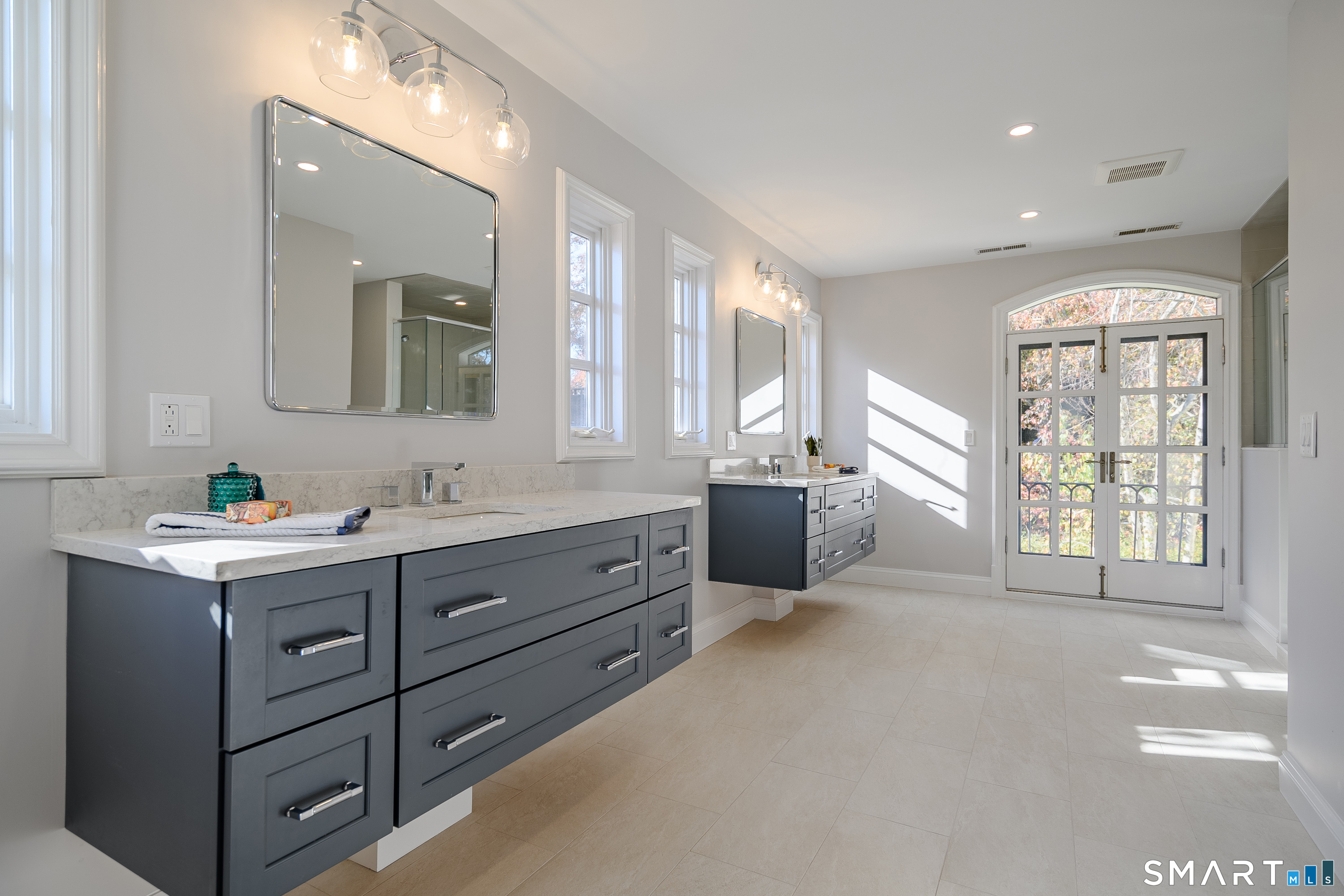 12 Runkenhage Road Darien, CT 06820 - Photo 23 of 37