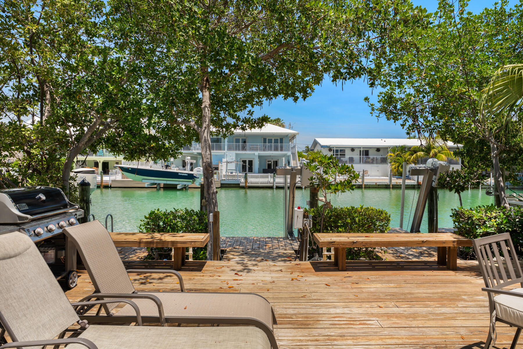 440 9th Street Key Colony Beach, FL 33051 - Photo 5 of 50 Canal Vies