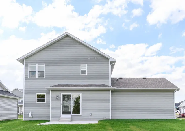$569,900 | 6425 Prairie Wood Drive, McFarland, WI 53558