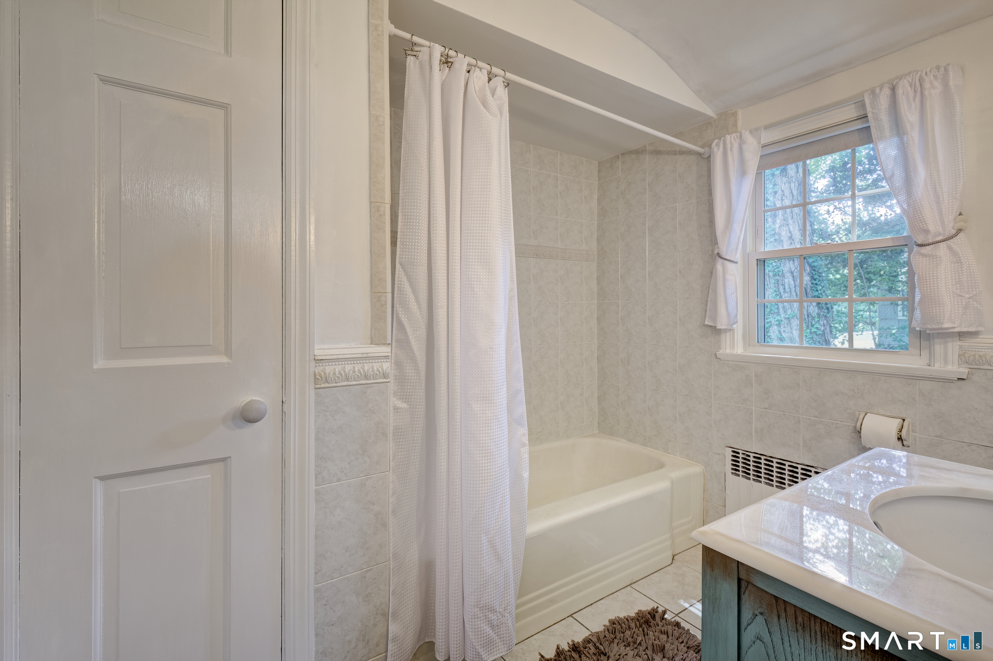 236 Ridgewood Road West Hartford, CT 06107 - Photo 29 of 35 Gallery Image 29