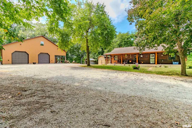 $270,000 | 1101 County Road 950, Bath, IL 62617