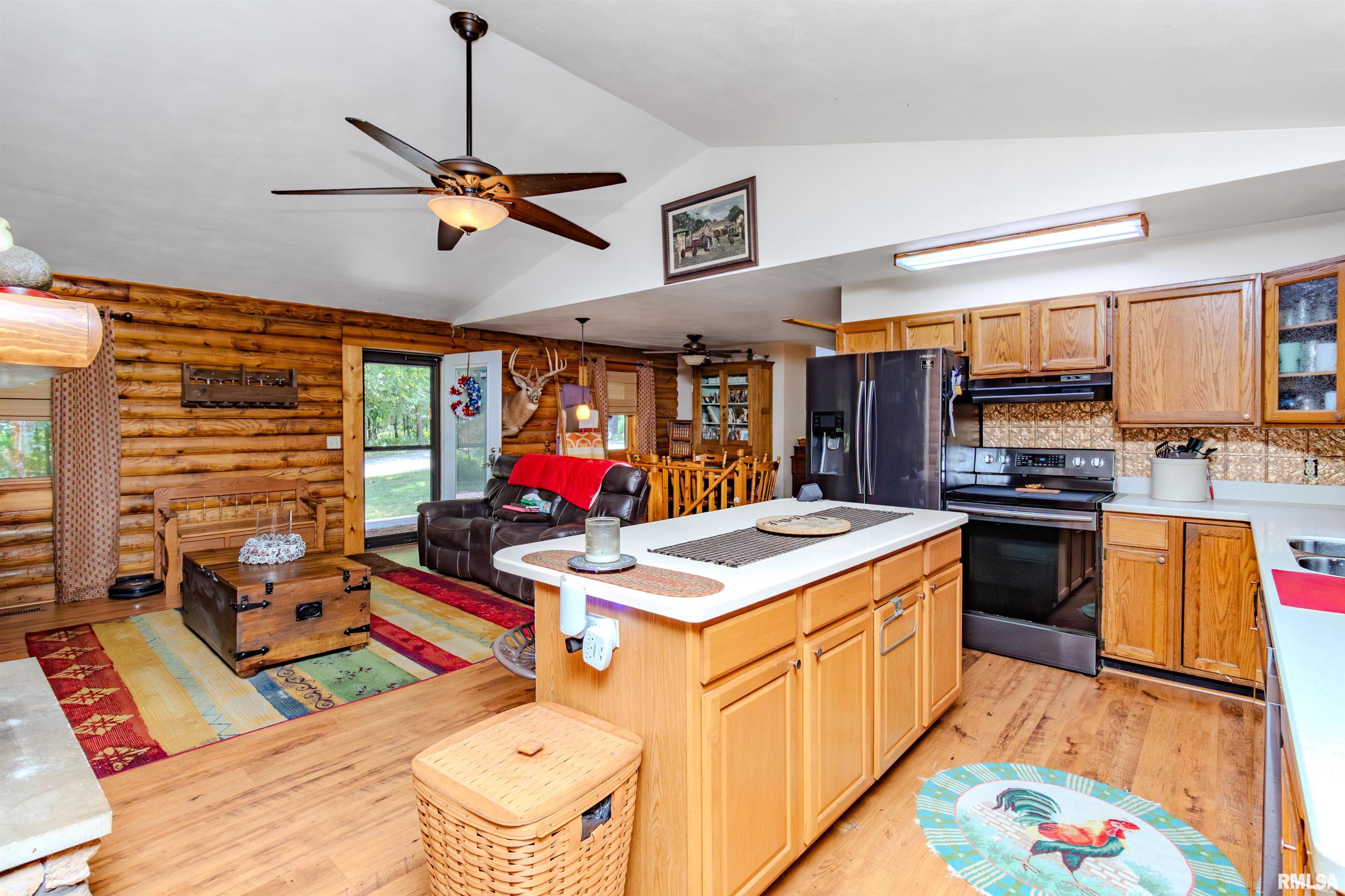 1101 County Road 950 Bath, IL 62617 - Photo 14 of 54