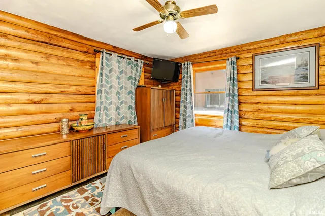 $270,000 | 1101 County Road 950, Bath, IL 62617