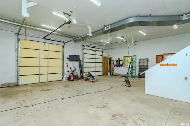 $270,000 | 1101 County Road 950, Bath, IL 62617