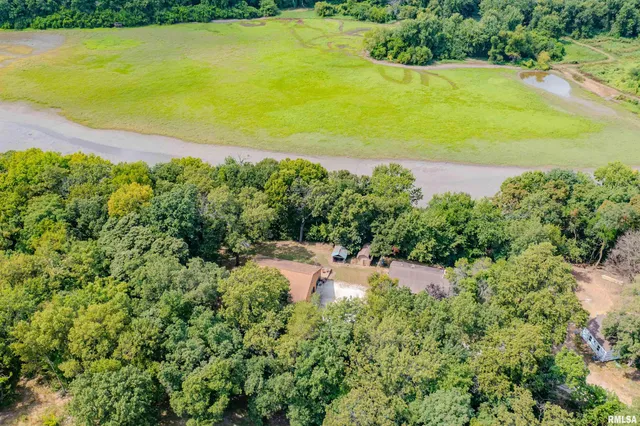 $270,000 | 1101 County Road 950, Bath, IL 62617