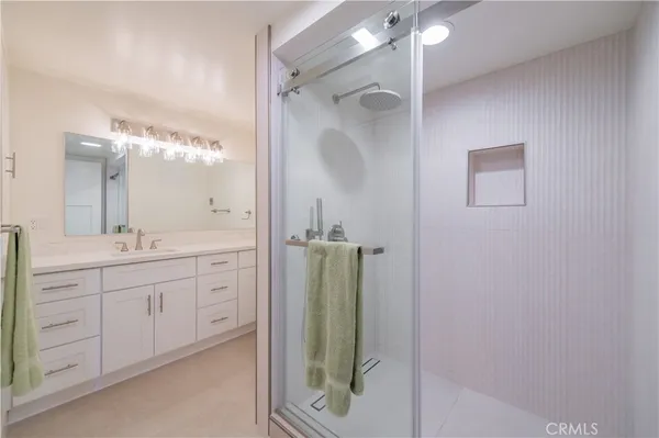 $359,000 | 13902 Thunderbird Drive, Unit 8J, Seal Beach, CA 90740