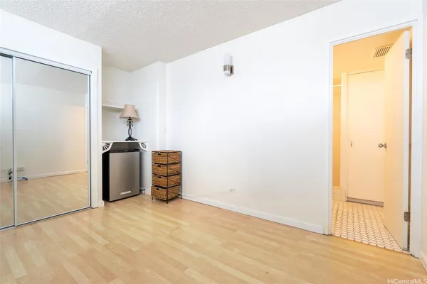 $1,000 | 2421 Ala Wai Boulevard, Unit 1905, Honolulu, HI 96815