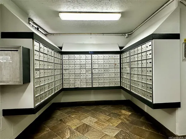 $1,000 | 2421 Ala Wai Boulevard, Unit 1905, Honolulu, HI 96815