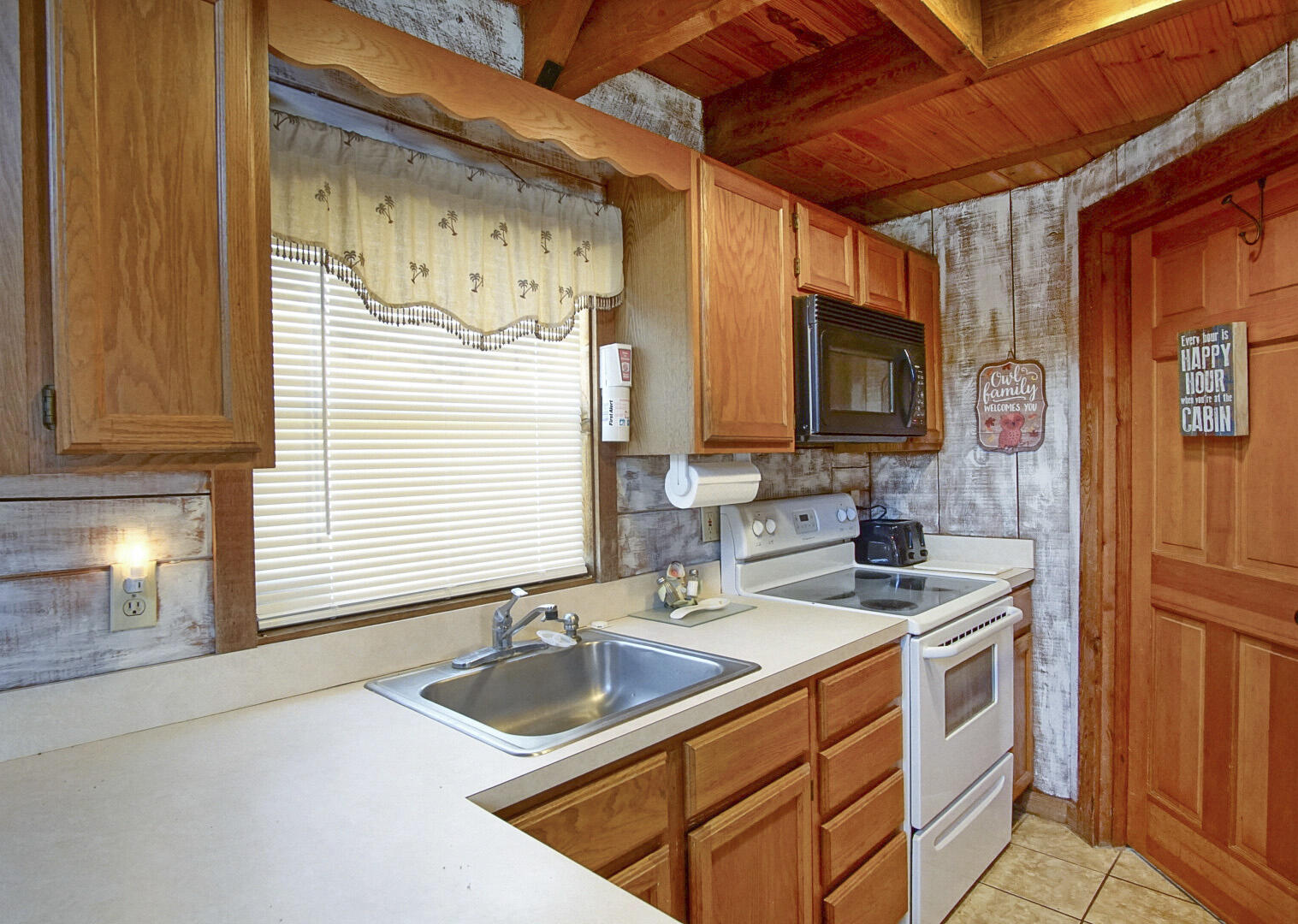 8358 Highway 441 Okeechobee, FL 34974 - Photo 12 of 23 Photo Jul 01 2023, 9 17 11 AM