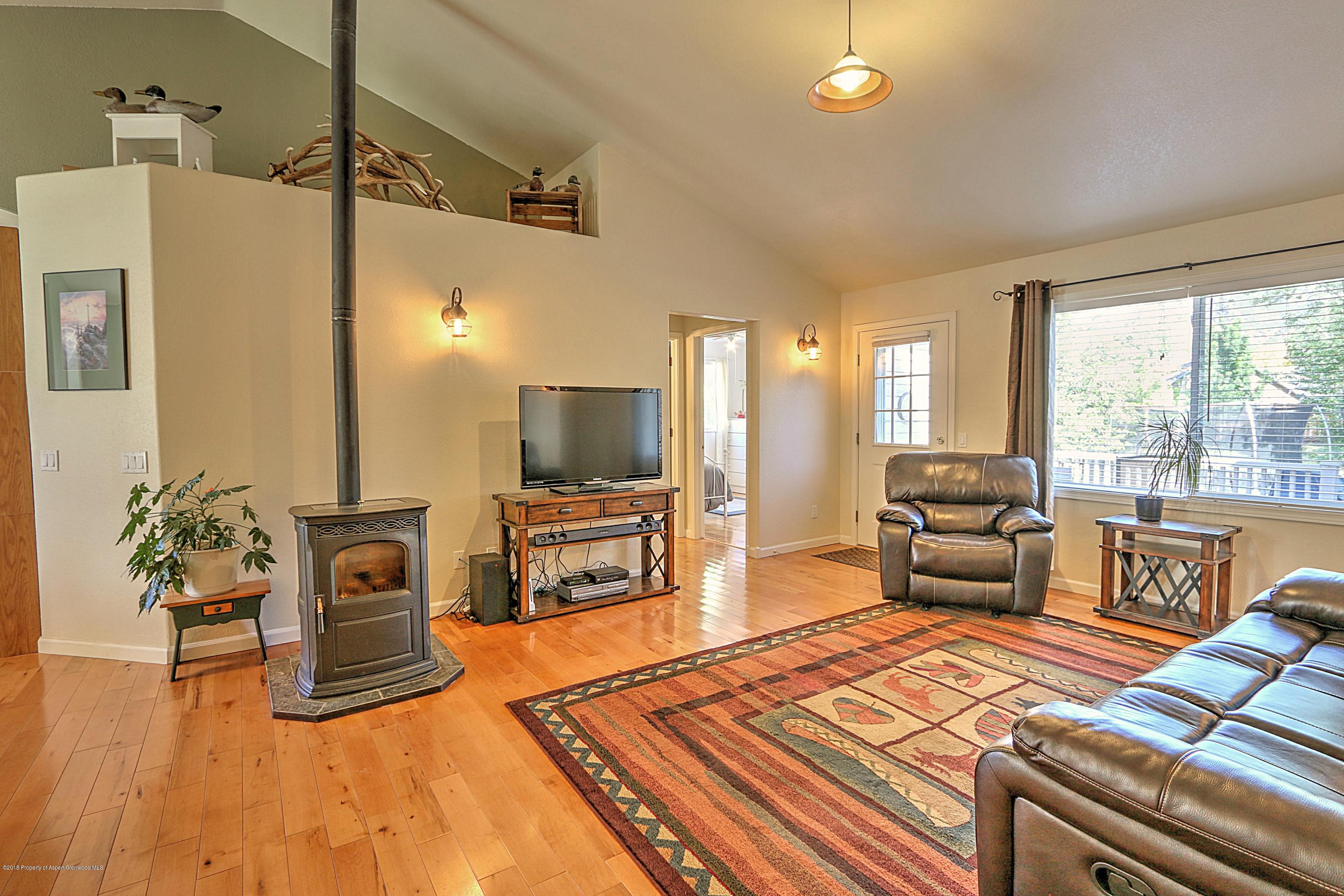 311 Buckthorn Road New Castle, CO 81647 - Photo 7 of 23 living v2
