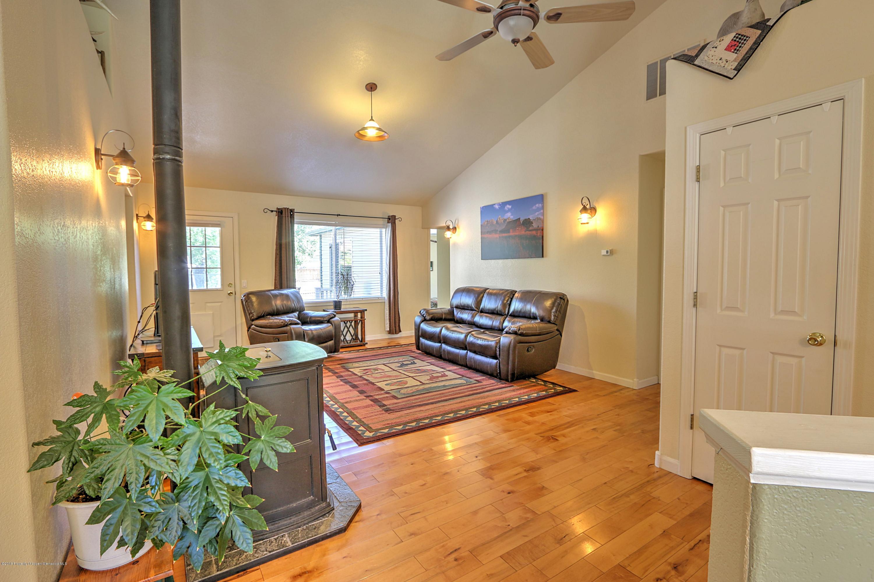 311 Buckthorn Road New Castle, CO 81647 - Photo 8 of 23 living