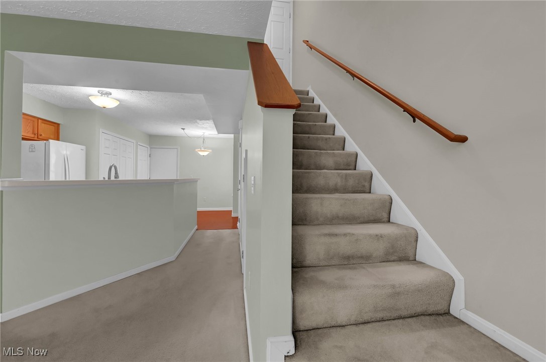 6745 Rock Ridge Court Cleveland, OH 44130 - Photo 14 of 33