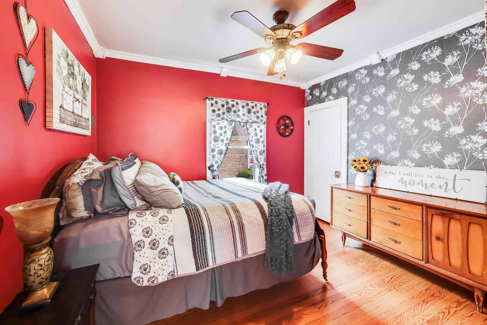 6732 West Rascher Avenue Chicago, IL 60656 - Photo 15 of 52