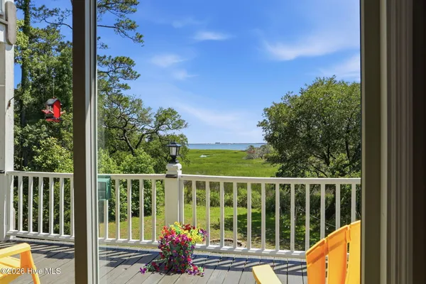 $649,900 | 174 Windy Point Road, Beaufort, NC 28516