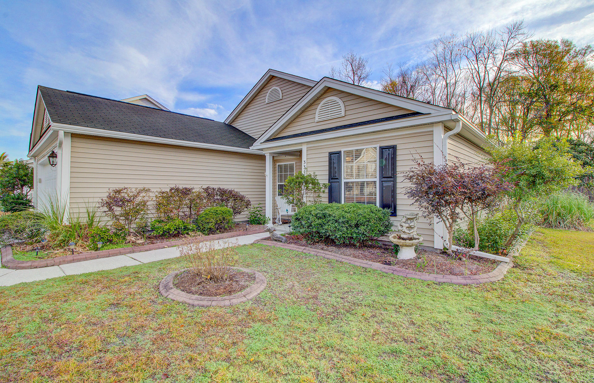 331 Eagle Ridge Road Summerville, SC 29485 - Photo 4 of 36 4