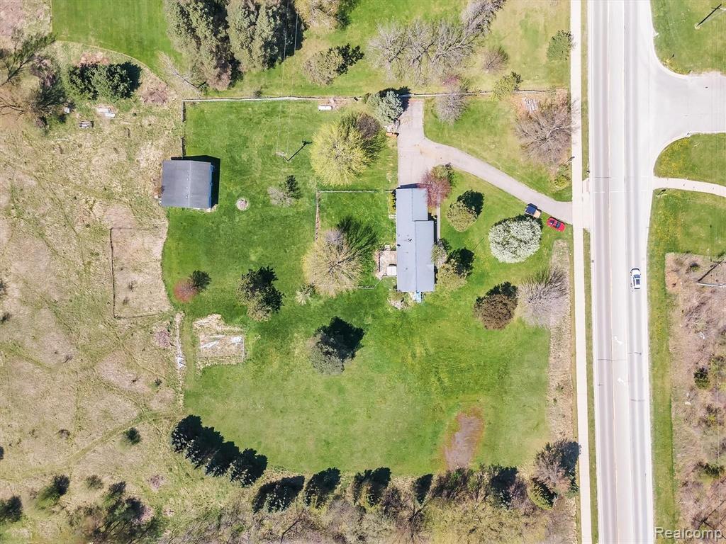 2662 South Latson Road Howell, MI 48843 - Photo 35 of 36