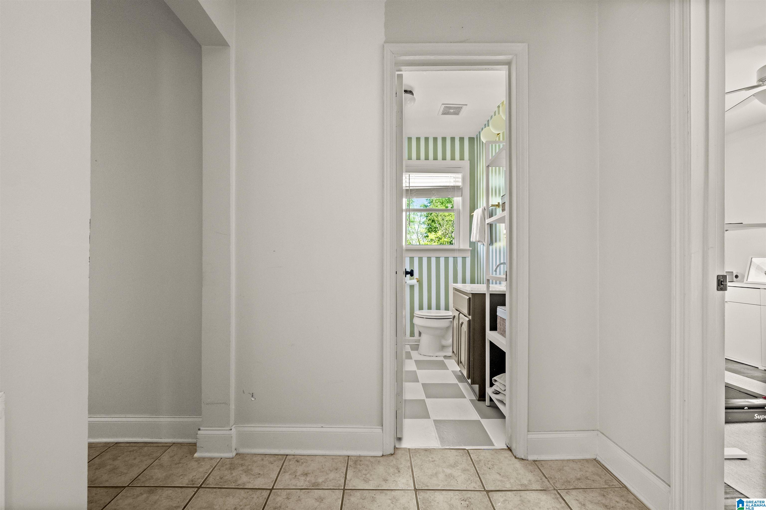 3036 Greenview Road Birmingham, AL 35243 - Photo 18 of 41