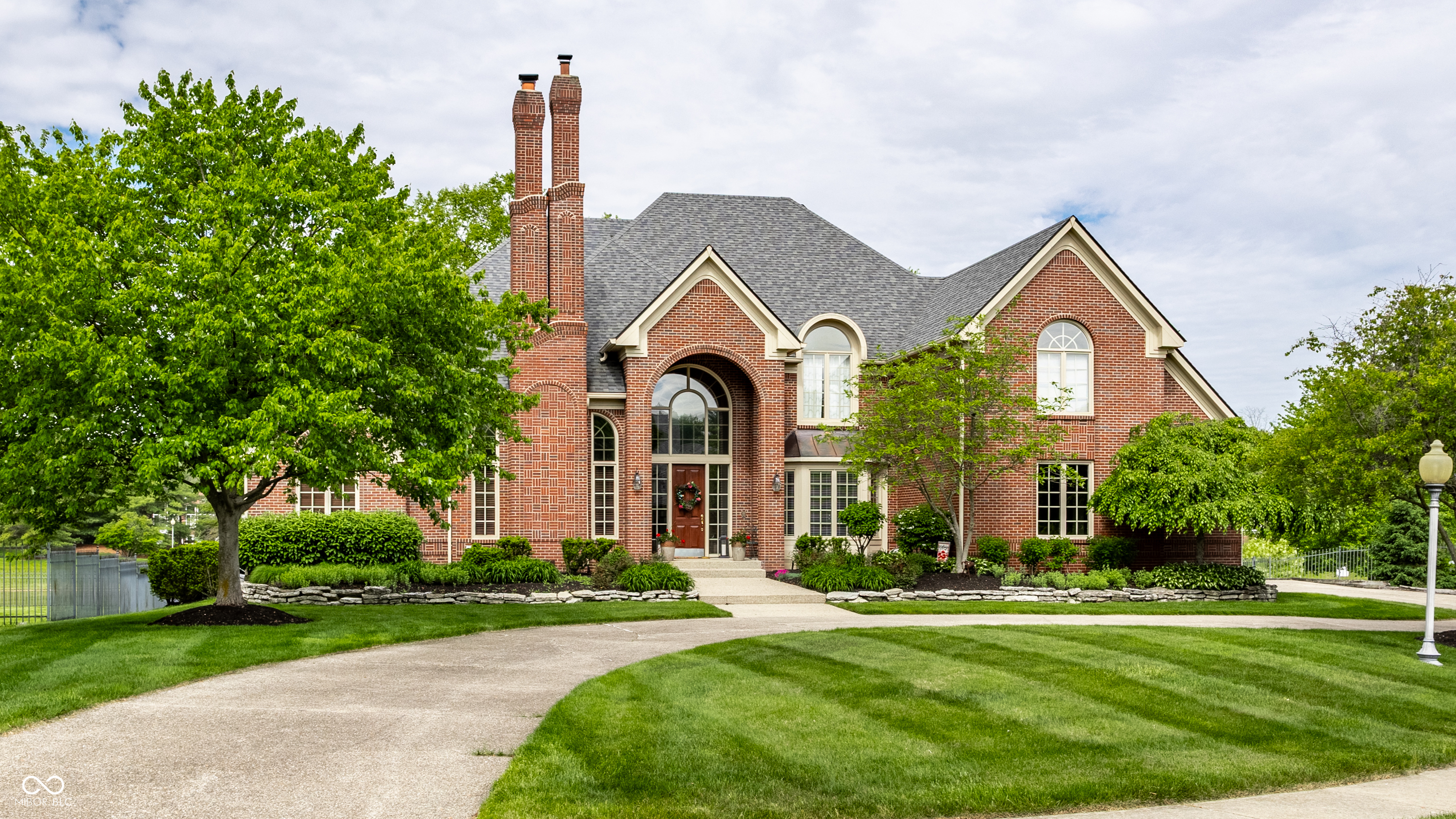 10554 Hyde Park Carmel, IN 46032 - Photo 2 of 74