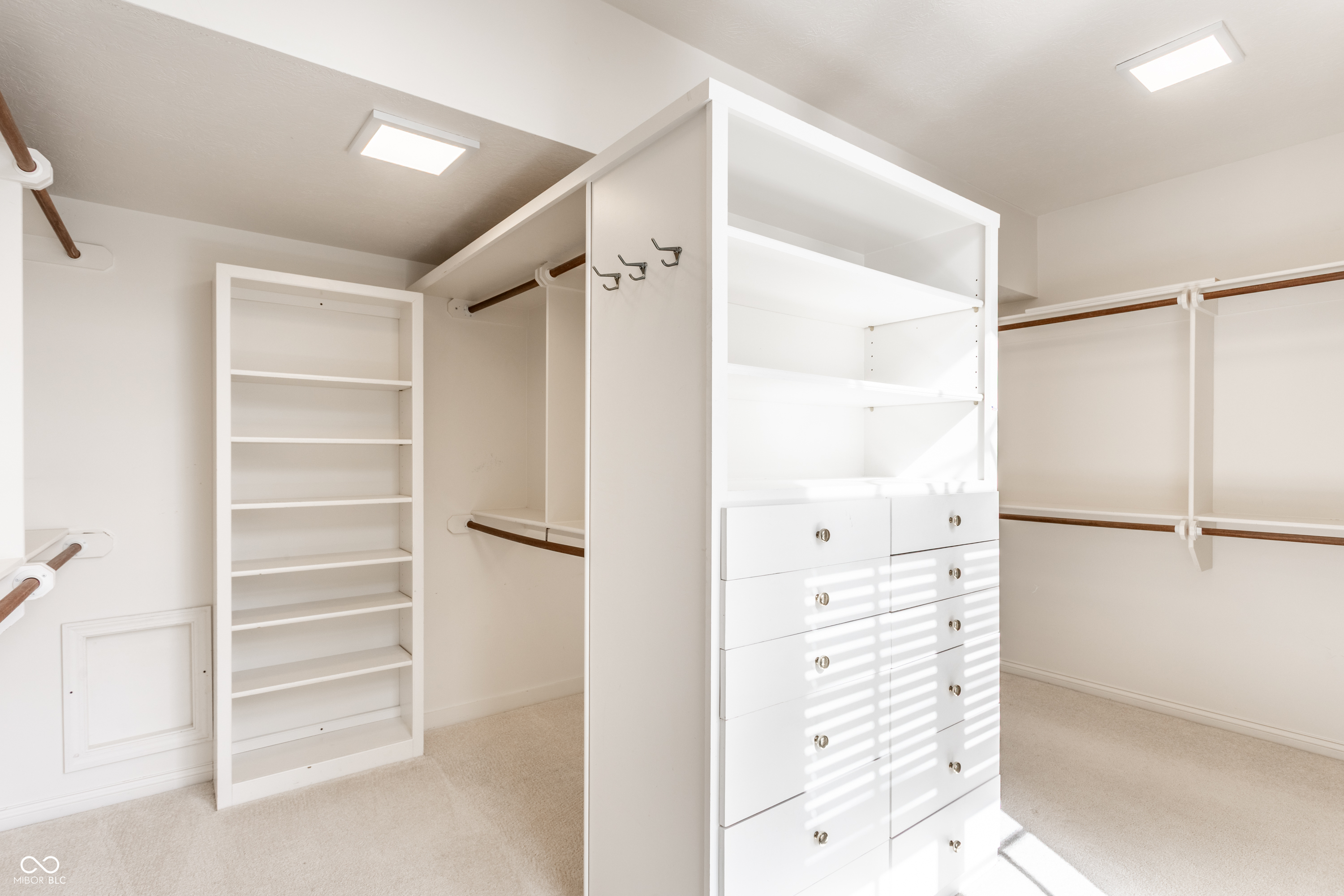 10554 Hyde Park Carmel, IN 46032 - Photo 38 of 74