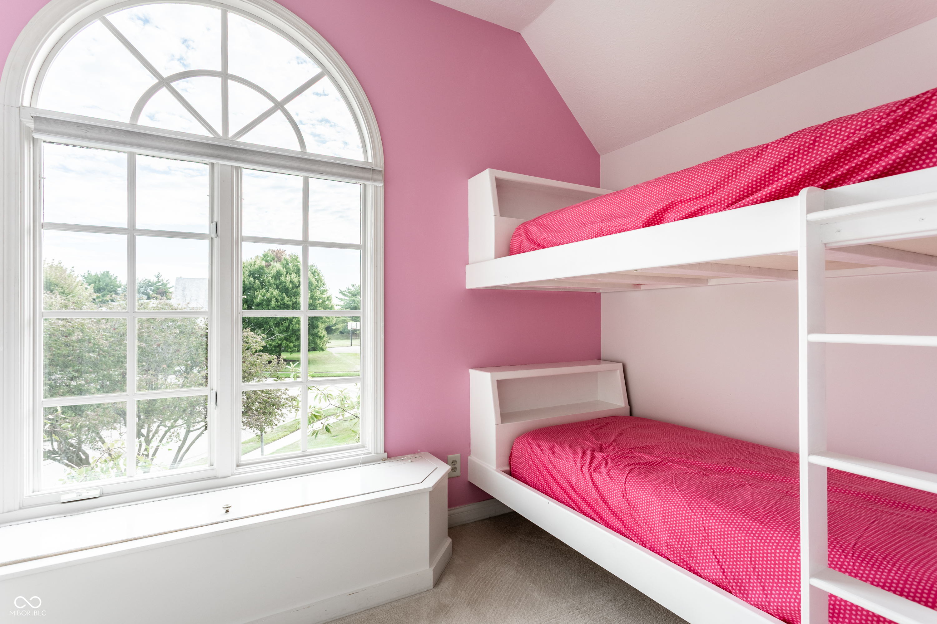 10554 Hyde Park Carmel, IN 46032 - Photo 40 of 74