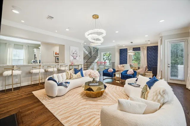 $1,005,000 | 4724 Banning Drive, Unit A, Houston, TX 77027