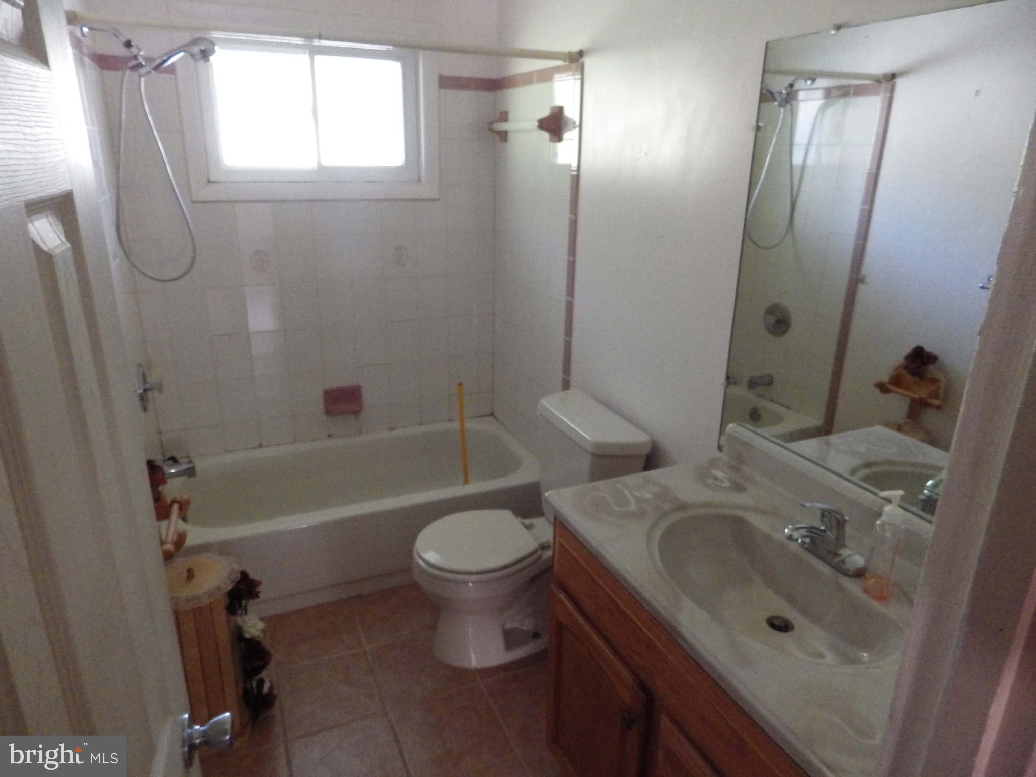 5430 Whitfield Chapel Road Lanham, MD 20706 - Photo 6 of 15 Bath