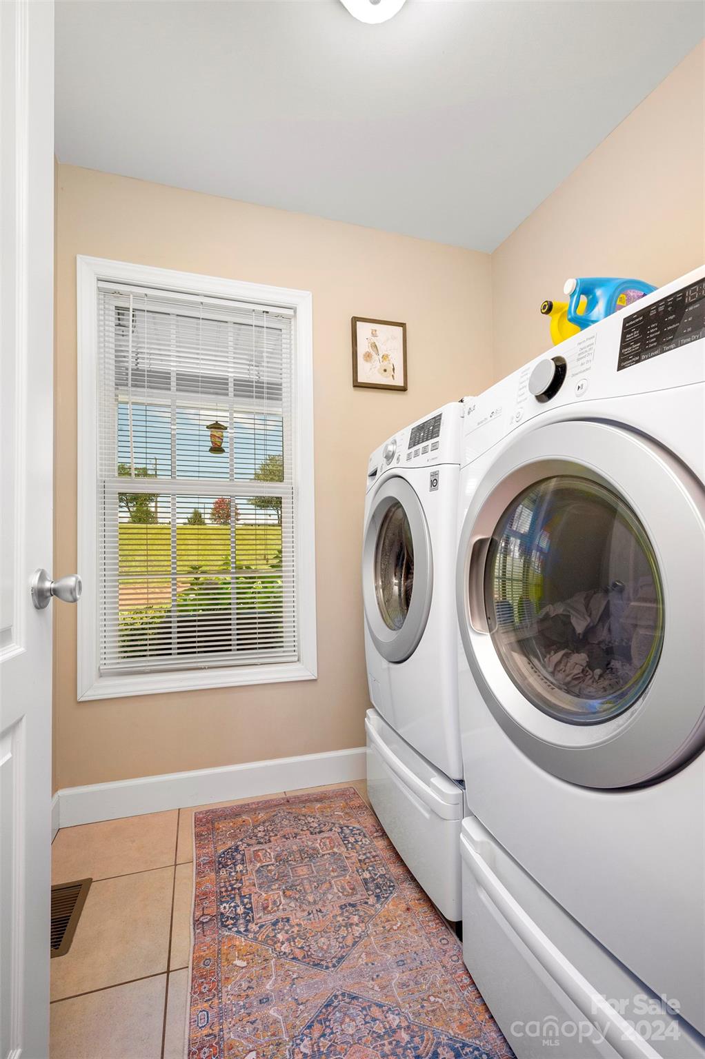 210 Thompson Road Rutherfordton, NC 28139 - Photo 35 of 44 a utility room with dryer and washer
