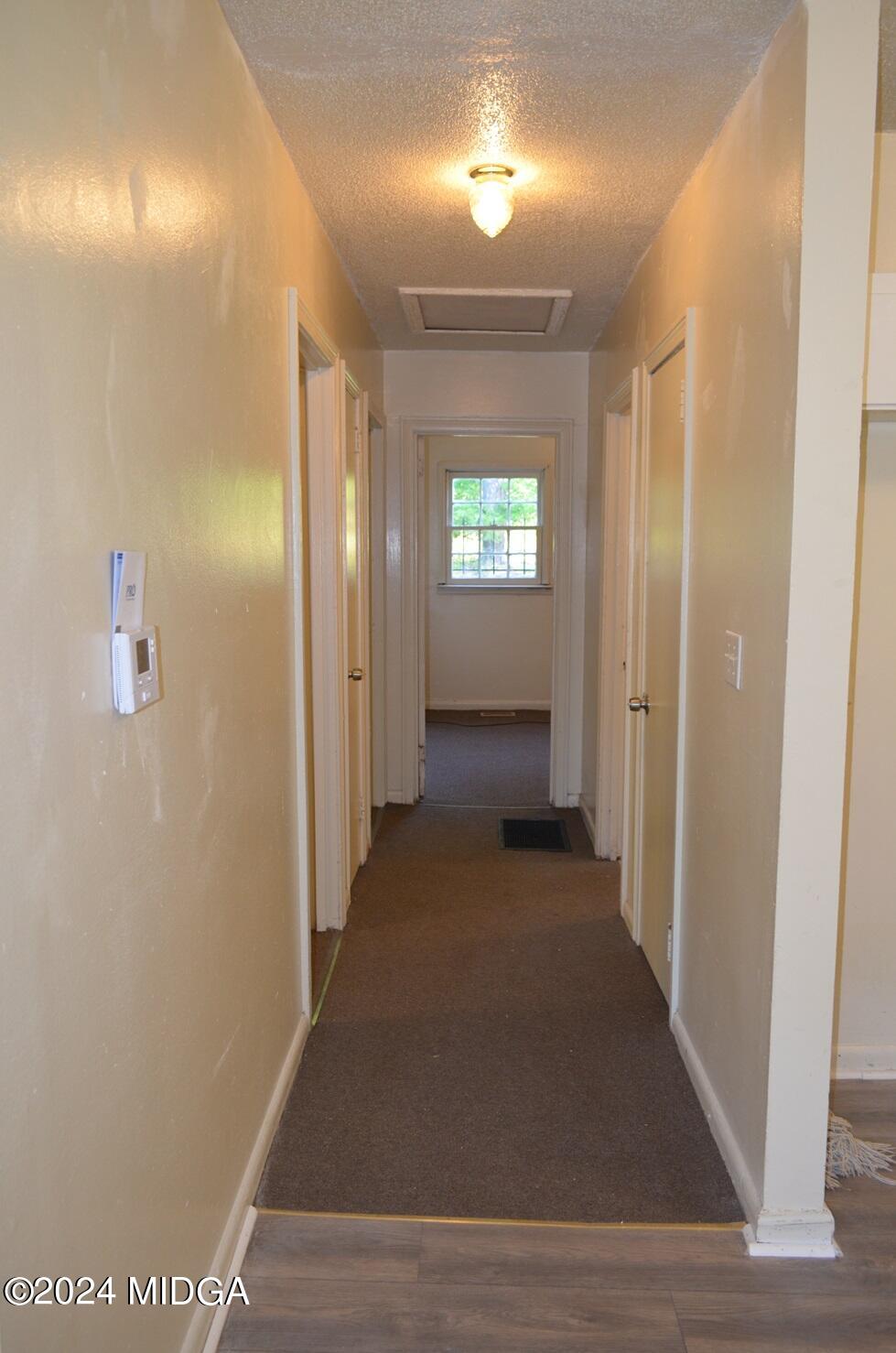 1579 Canterbury Road Macon, GA 31206 - Photo 6 of 15 a view of hallway with livingroom