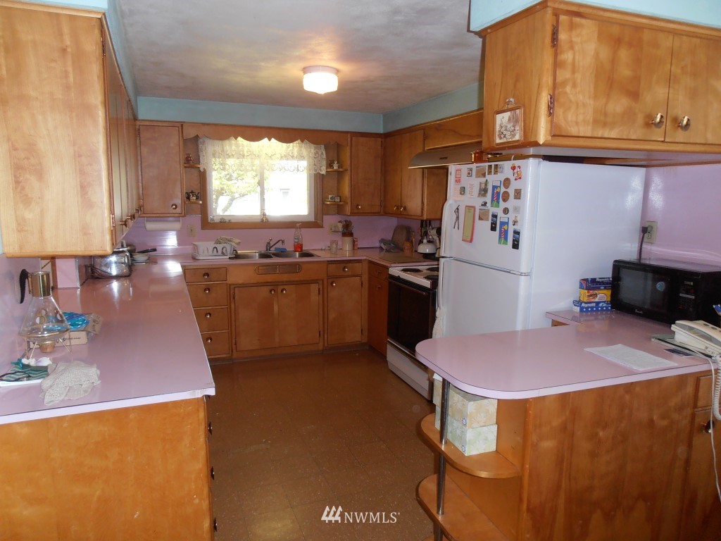 438 Southwest 14th Street Chehalis, WA 98532 - Photo 6 of 14 Gallery Image 6