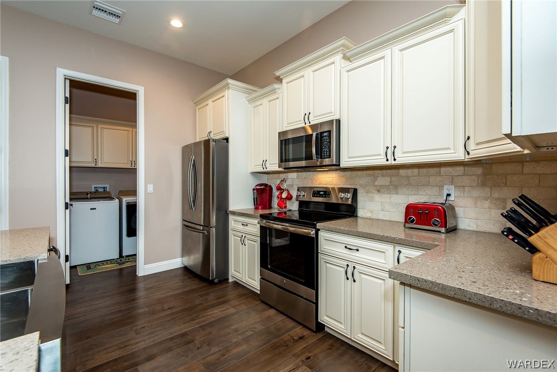 850 Campbell Road Bullhead City, AZ 86429 - Photo 9 of 50 Gallery Image 9