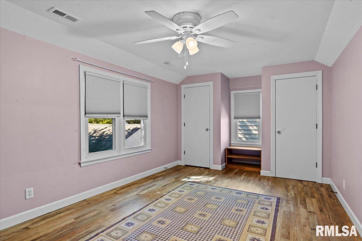 1915 North 6th Street Springfield, IL 62702 - Photo 23 of 31