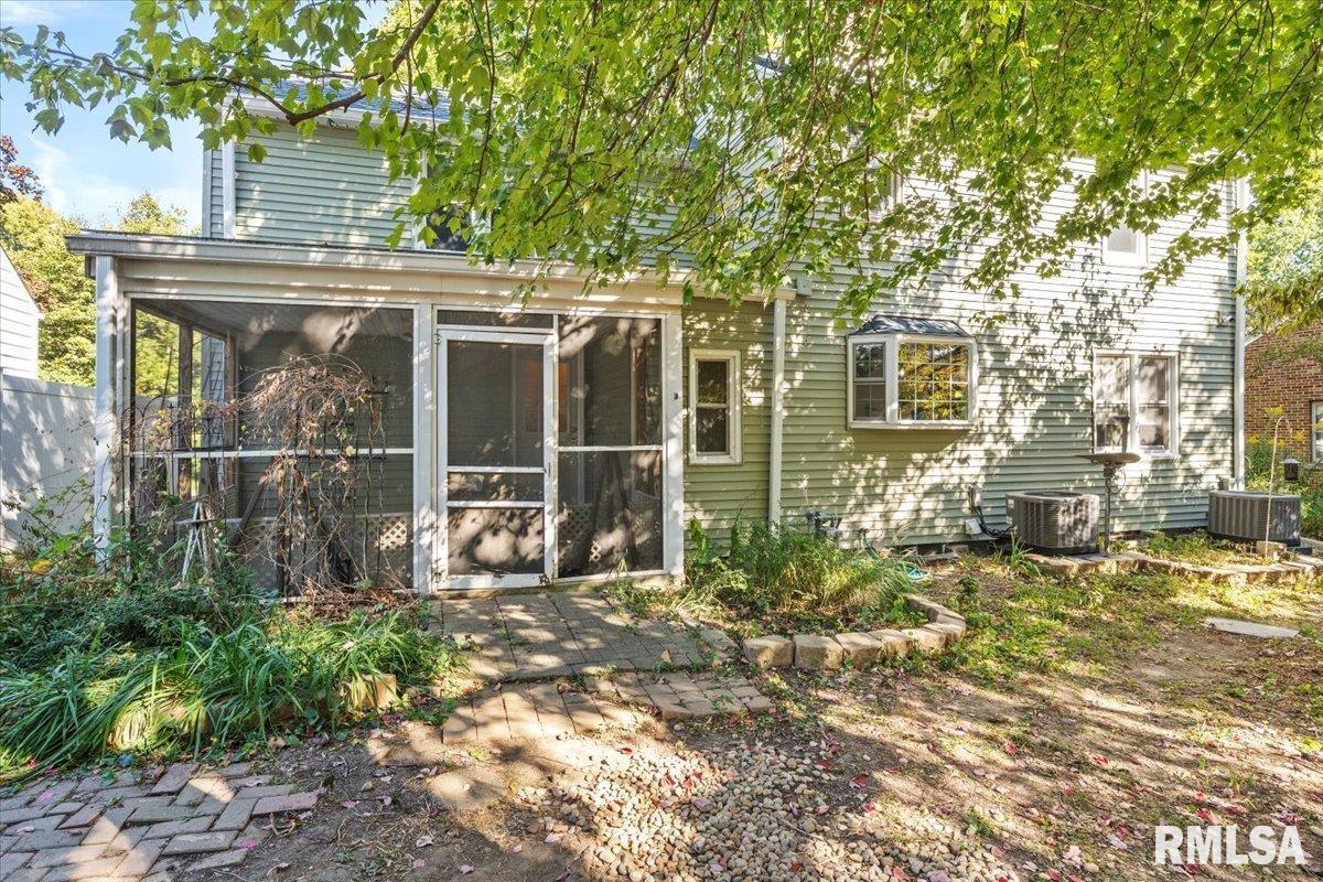 1915 North 6th Street Springfield, IL 62702 - Photo 29 of 31