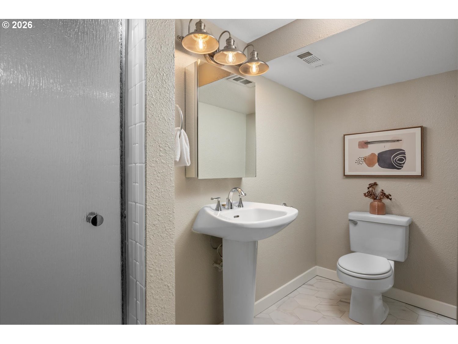 130 Northeast Morris Street Portland, OR 97212 - Photo 33 of 47 Bathroom