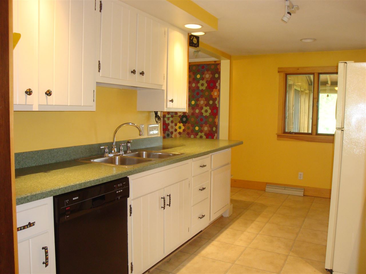 204 Kelly Road Dummerston, VT 05301 - Photo 12 of 40