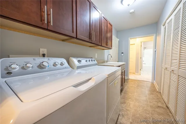 $349,000 | 2404 Magnolia Court, Unit L 49, Clarksville, IN 47129