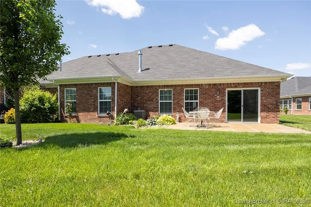 $349,000 | 2404 Magnolia Court, Unit L 49, Clarksville, IN 47129