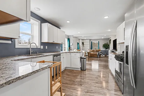 $309,900 | 454 East Chicago Street, Jonesville, MI 49250