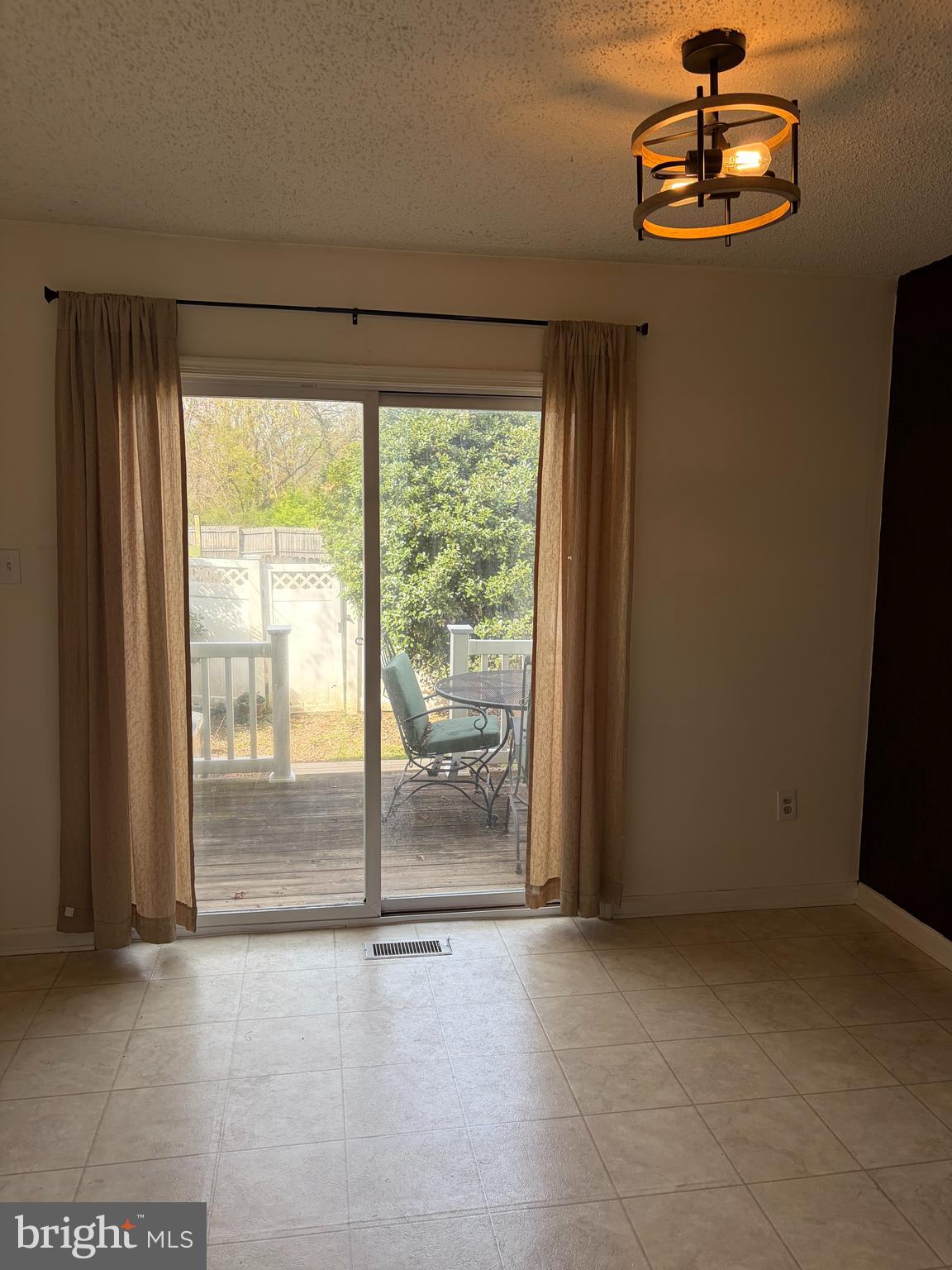 207 Greenhill Court Ranson, WV 25438 - Photo 10 of 22