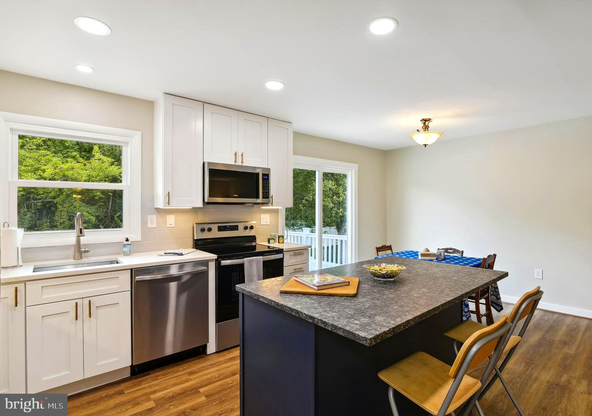 1025 Springhill Way Gambrills, MD 21054 - Photo 5 of 28 Quartz Countertops