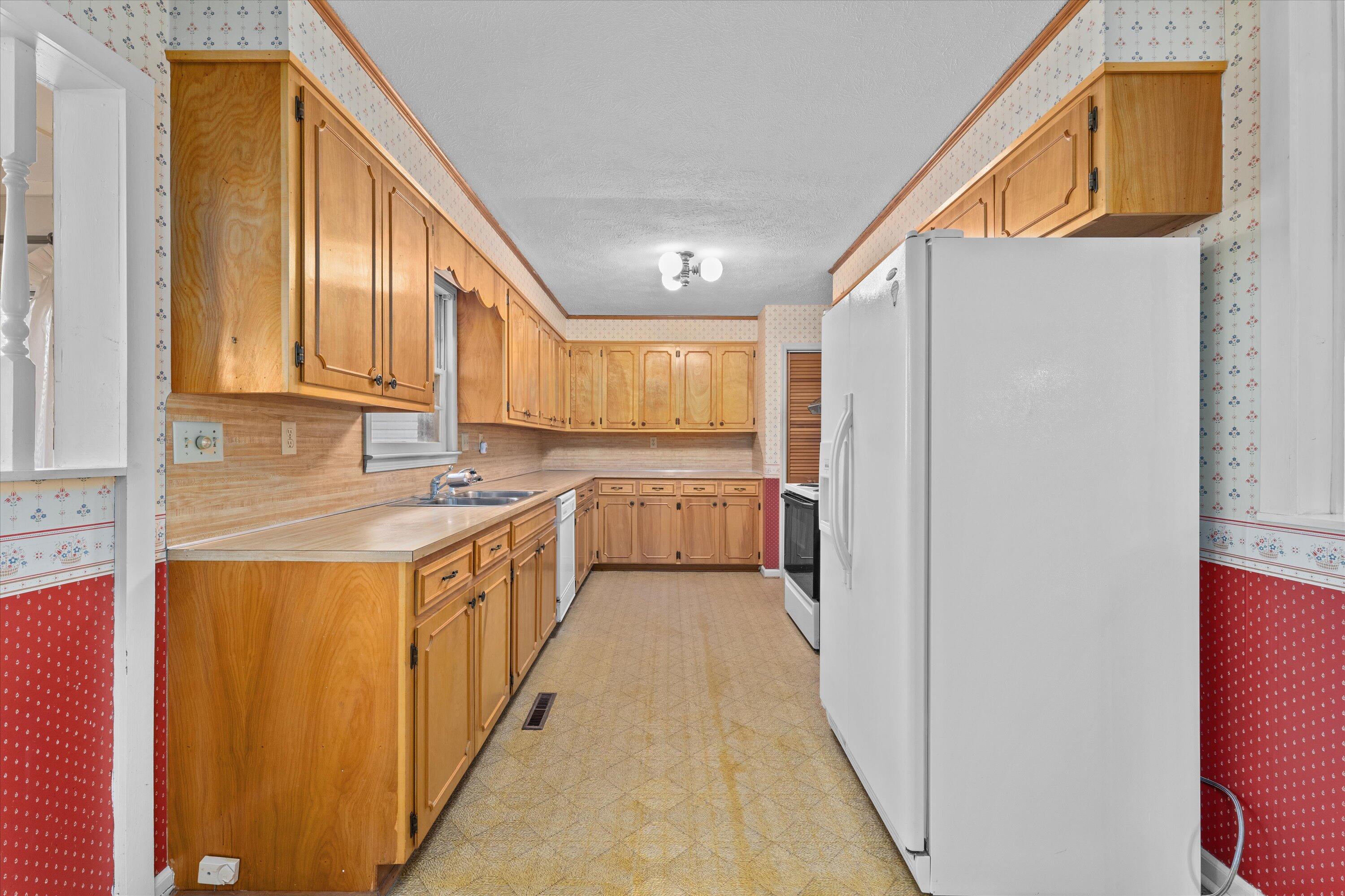 13 Country Place Road Edgefield, SC 29824 - Photo 25 of 41
