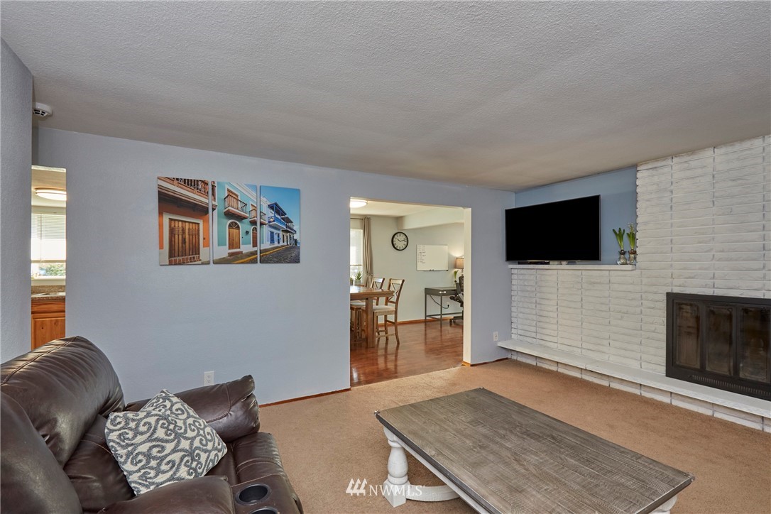 2133 Mitchell Road Southeast Port Orchard, WA 98366 - Photo 4 of 29 Gallery Image 4