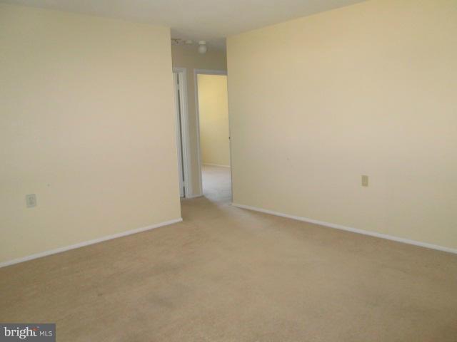 7062 Catalpa Road Frederick, MD 21703 - Photo 14 of 27 Living Room