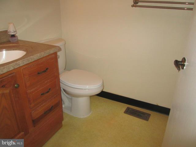 7062 Catalpa Road Frederick, MD 21703 - Photo 26 of 27 Bath