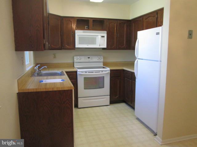 7062 Catalpa Road Frederick, MD 21703 - Photo 8 of 27 Kitchen