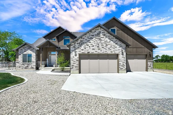$895,000 | 643 South 4100th Street West, Ogden, UT 84404
