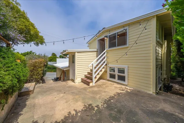 $1,025,000 | 799 Grace Street, Monterey, CA 93940